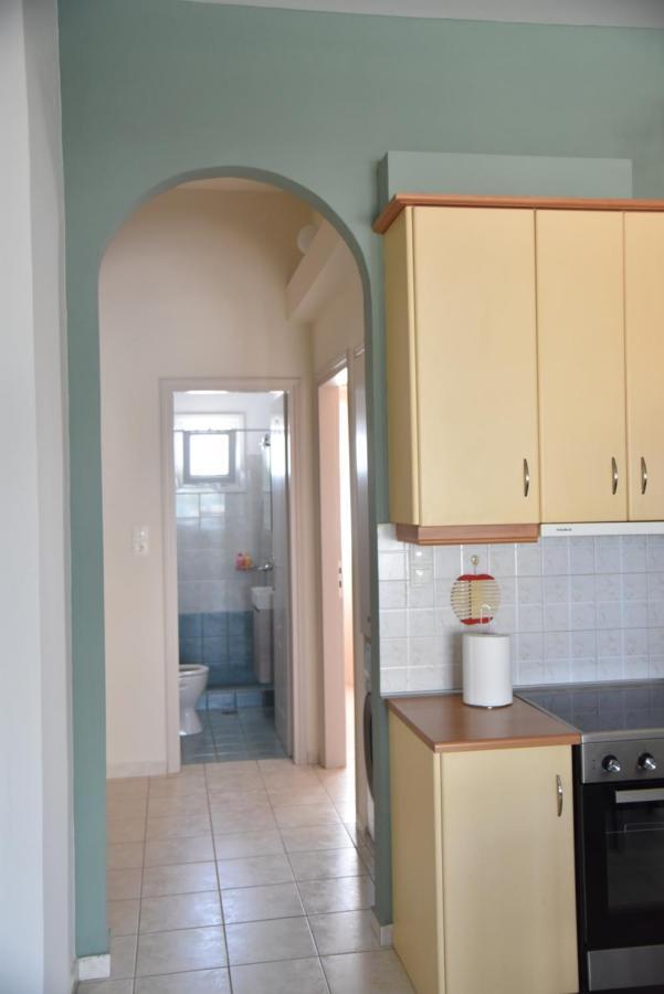 Family Apartments 3 Lechaio Zewnętrze zdjęcie